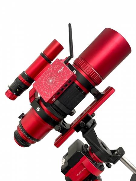 ProAstroGear Black-CAT Mount connects ZWO ASiair, EAF & Guide-Scope to William Optics RedCat 71